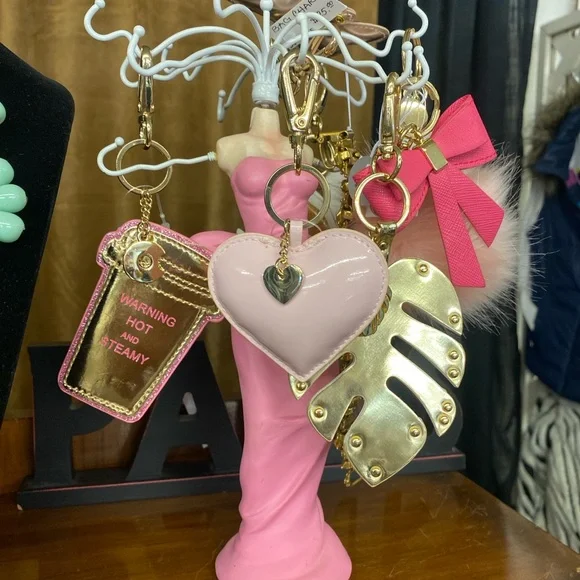 Attractive BUNDLE BAG CHARM/KEYHOLDER 5 ONE-OF-A-KIND PIECES - Picture 11 of 11